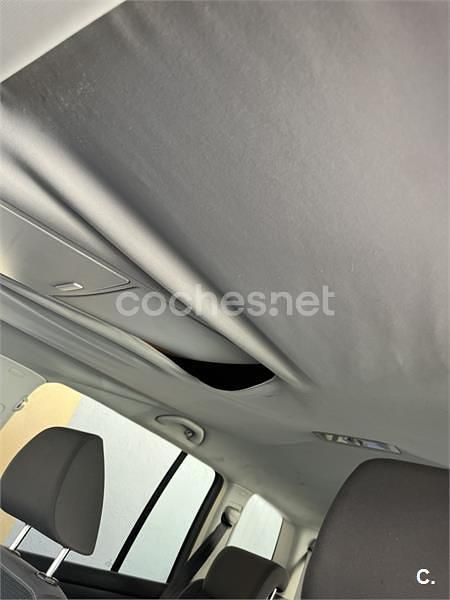 Usado VW Touran Advance 105 CV (77 kW) 2010 Gris / plata Monovolumen