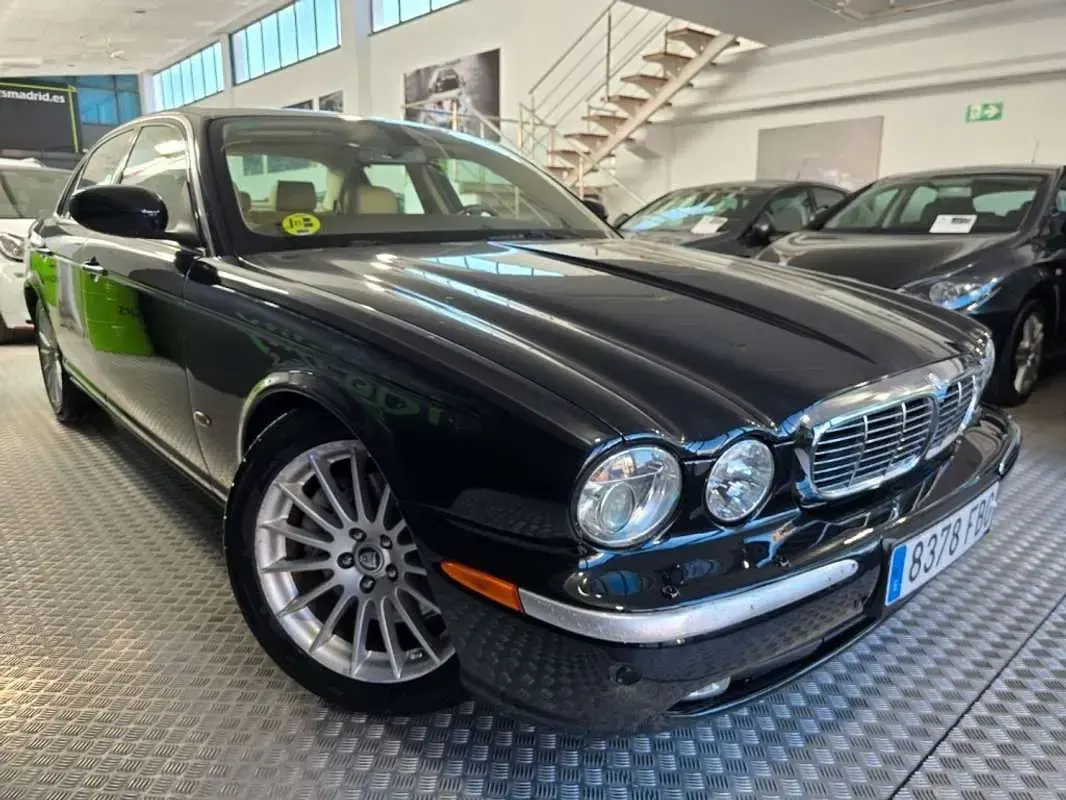 Usado Jaguar XJ6 Executive 207 CV (152 kW) 2006 Verde Berlina