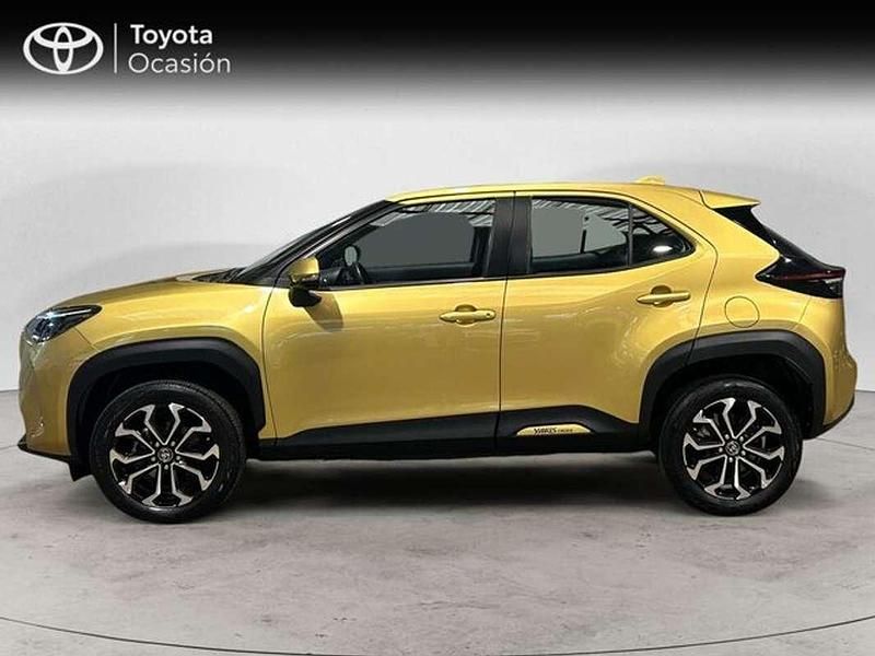 Usado Toyota Yaris Hybrid Active 116 CV (85 kW) 2024 Naranja SUV