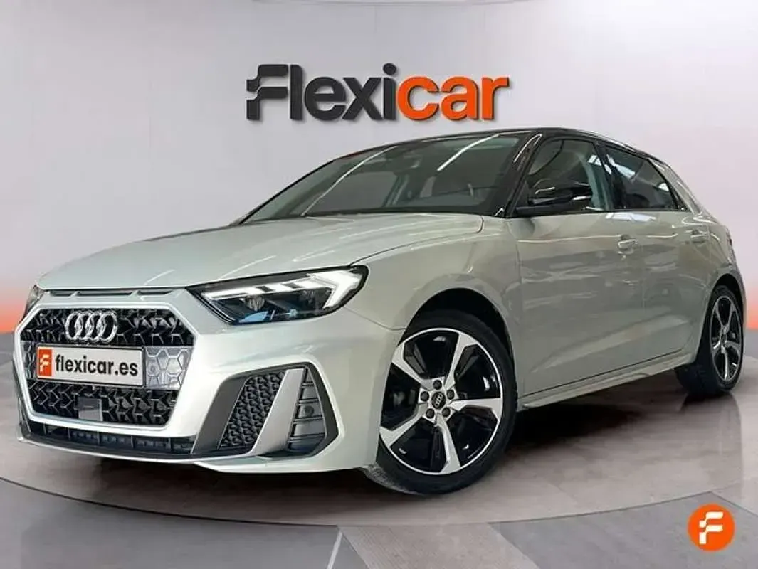 Usado Audi A1 Premium 95 CV (69 kW) 2023 Gris SUV