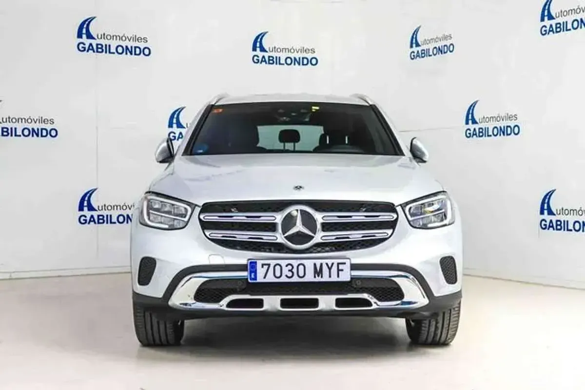 Usado Mercedes GLC350 320 CV (235 kW) 2020 Gris SUV