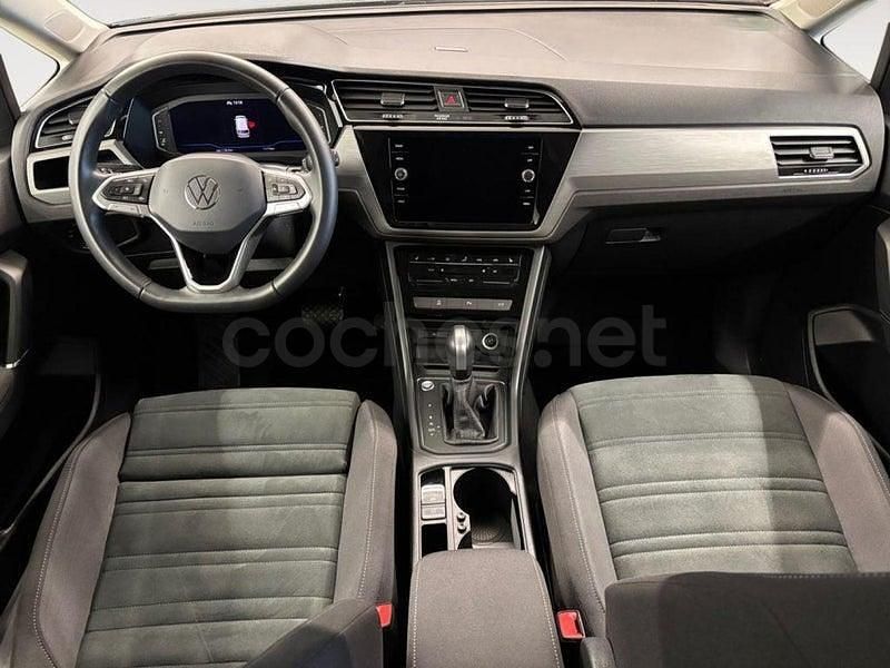 Usado VW Touran 150 CV (110 kW) 2025 Gris / plata Monovolumen