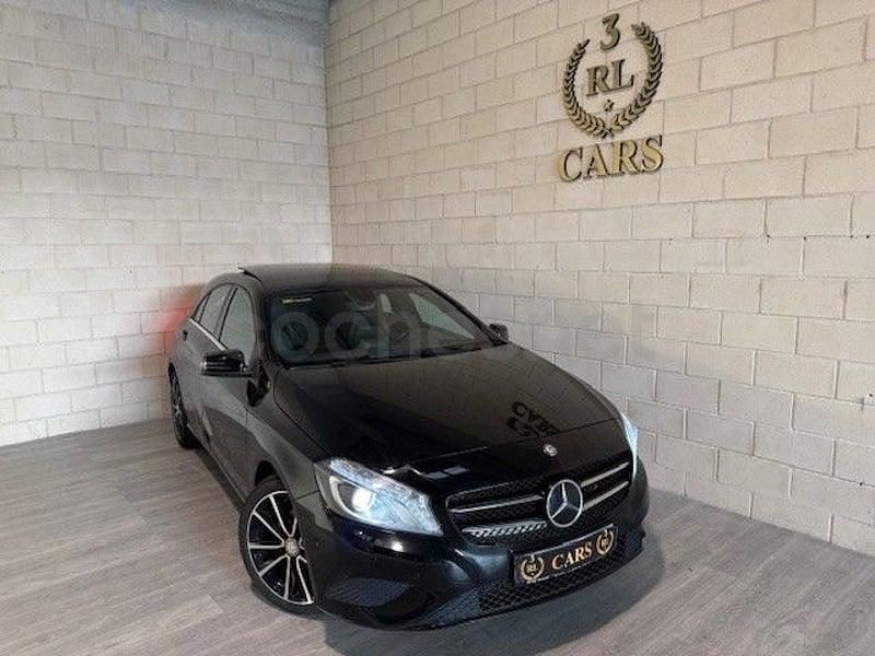Usado Mercedes A180 Style 122 CV (89 kW) 2015 Negro Berlina