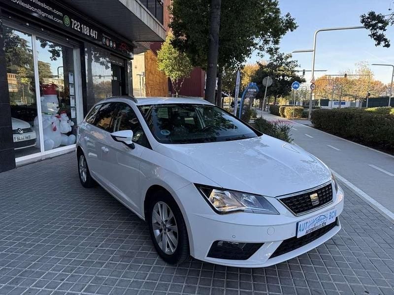 Usado Seat Leon ST Style 116 CV (85 kW) 2020 Blanco Familiar