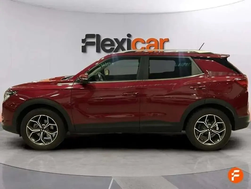Usado SsangYong Korando 150 CV (110 kW) 2022 Burdeos SUV