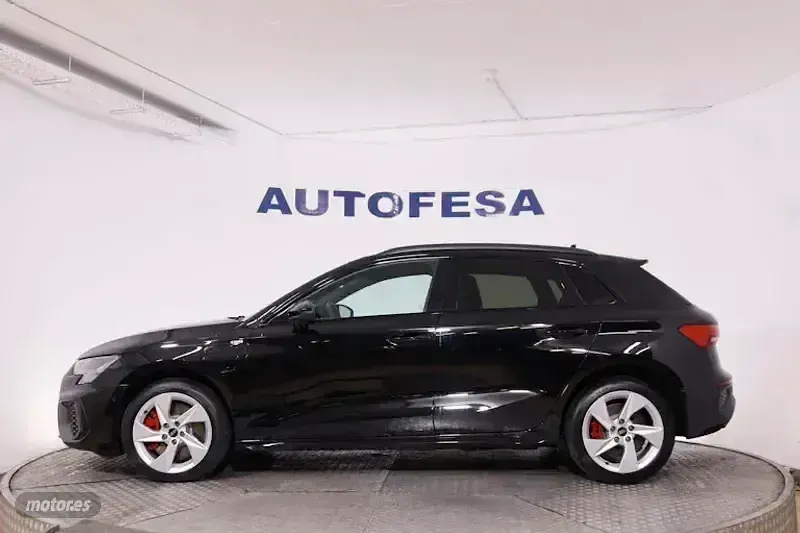 Usado Audi A3 Sportback e-tron S-Line 245 CV (180 kW) 2024 Negro Utilitario