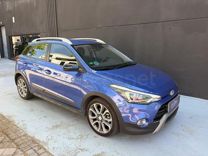 Usado Hyundai i20 Active 100 CV (73 kW) 2019 Azul Utilitario