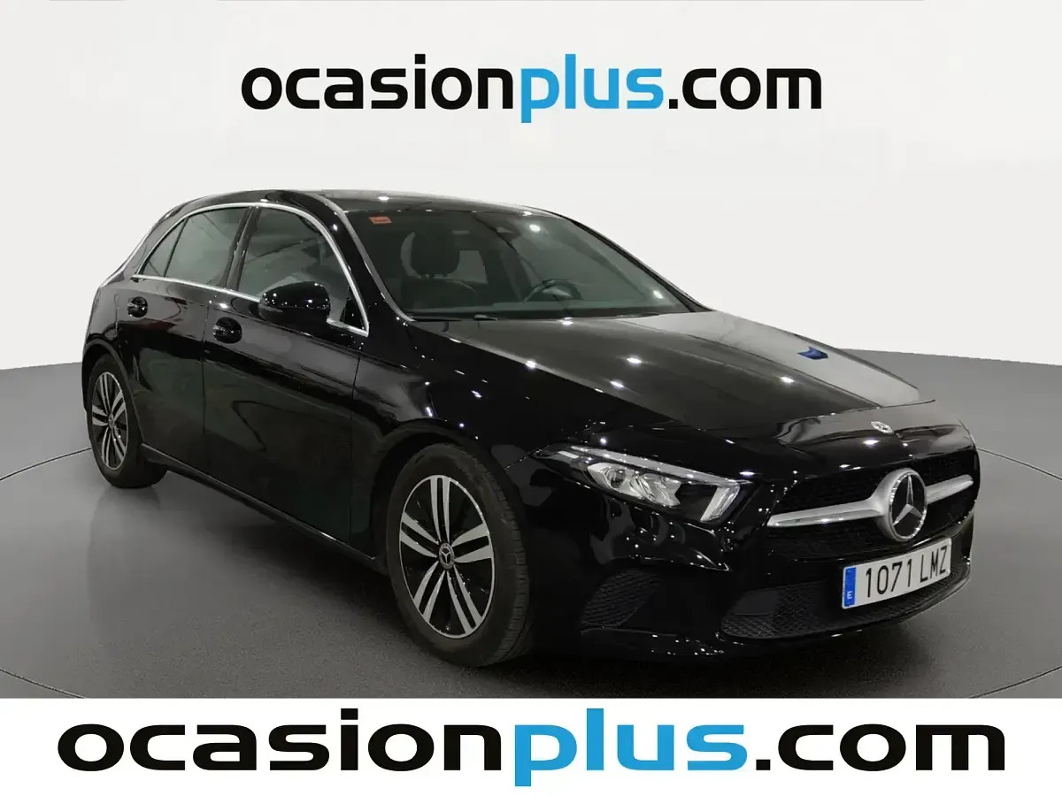 Usado Mercedes A180 136 CV (100 kW) 2021 Negro