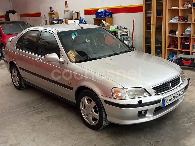 Usado Honda Civic 170 CV (125 kW) 2000 Gris / plata Berlina