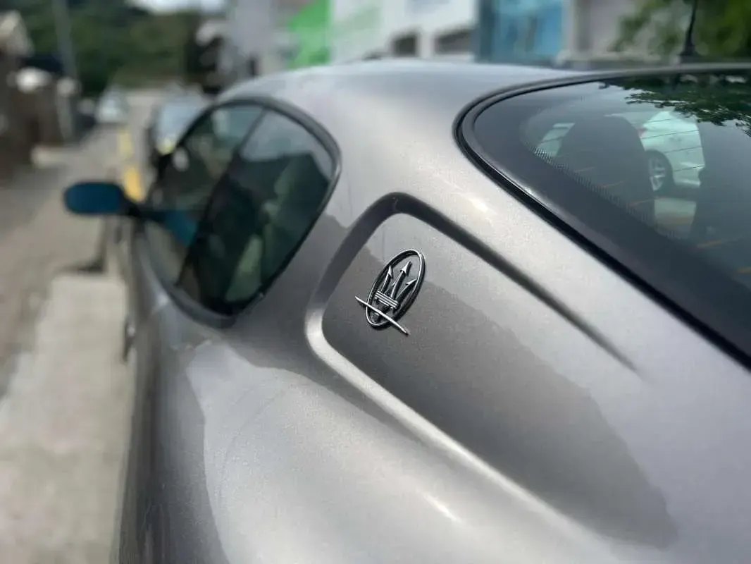 Usado Maserati Coupé 390 CV (286 kW) 2005 Beige Coupe