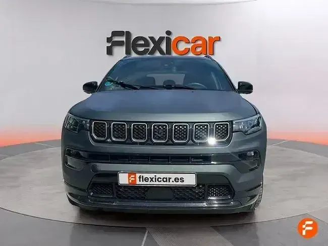 Usado Jeep Compass Longitude 120 CV (88 kW) 2021 Negro SUV