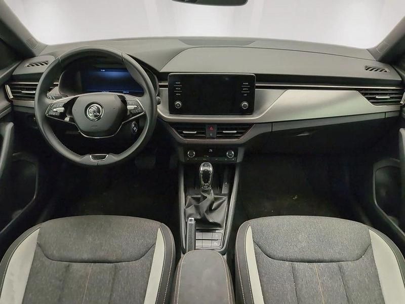 Usado Skoda Kamiq Selection 115 CV (84 kW) 2024 Rojo SUV