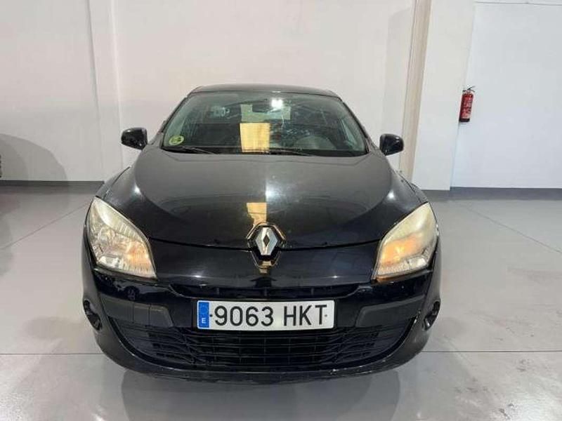 Usado Renault Mégane GrandTour Authentique 90 CV (66 kW) 2012 Gris Familiar