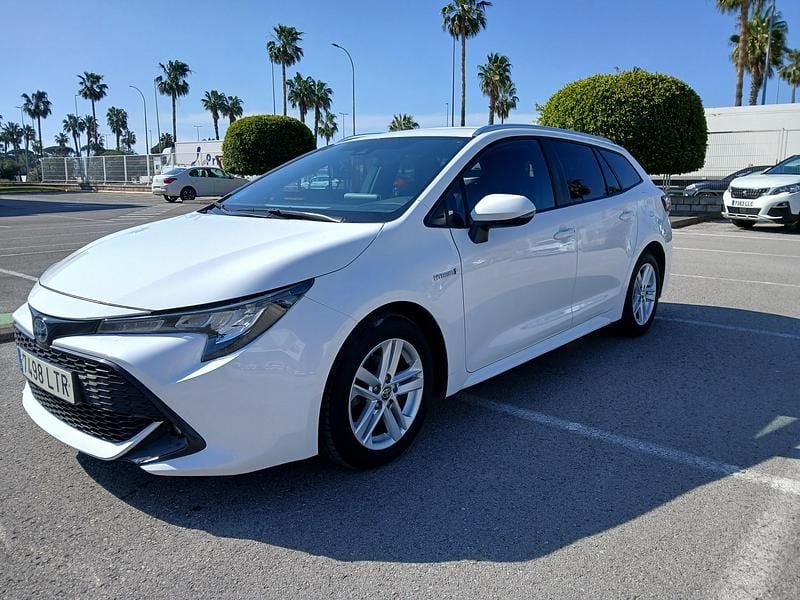 Usado Toyota Corolla Active 122 CV (89 kW) 2021 Blanco Familiar