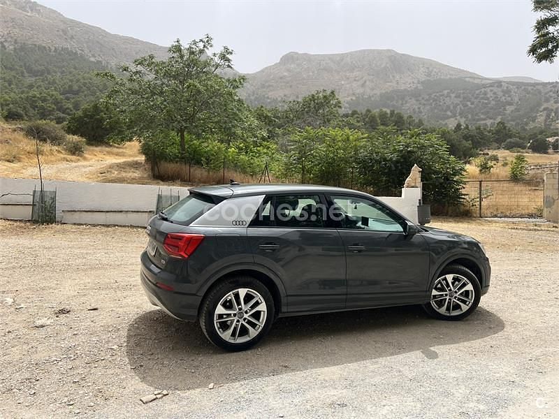 Usado Audi Q2 Sport 116 CV (85 kW) 2018 Gris / plata SUV