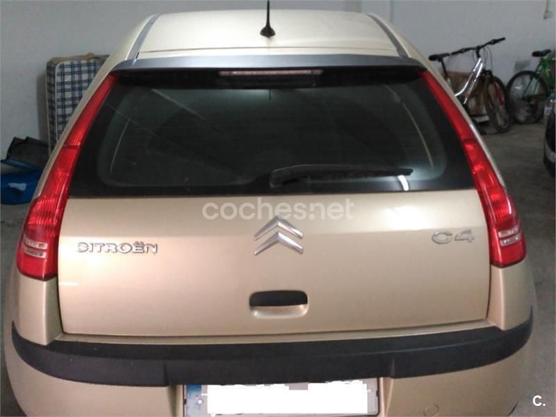 Beige Usado 2007 Citroën C4 Berlina | 3995 € (Precio justo) - Imagen 1/4