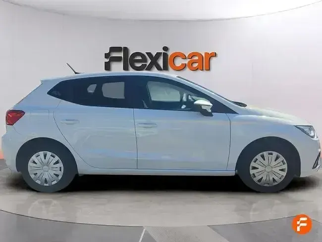 Usado Seat Ibiza Reference 80 CV (58 kW) 2023 Blanco Utilitario