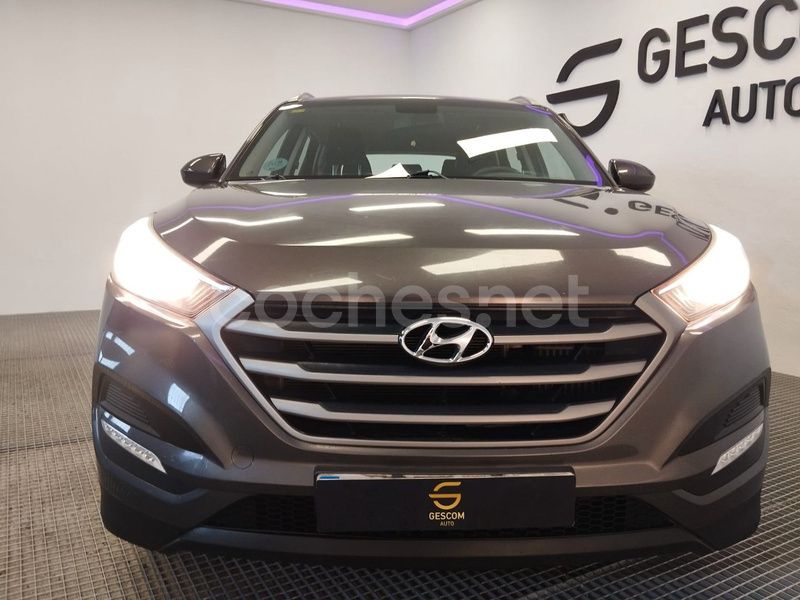Usado Hyundai Tucson 115 CV (84 kW) 2015 Gris / plata SUV