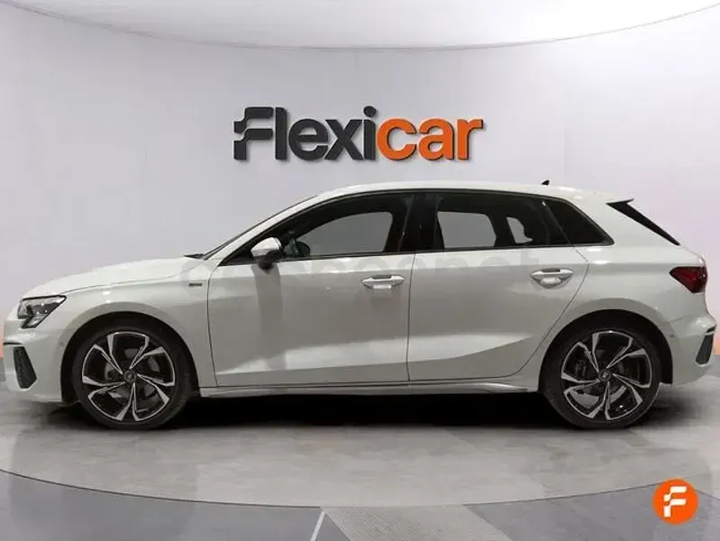 Usado Audi A3 S-Line 150 CV (110 kW) 2023 Blanco Berlina