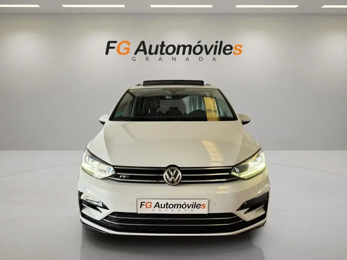 Usado VW Touran Sportline 150 CV (110 kW) 2017 Blanco Monovolumen