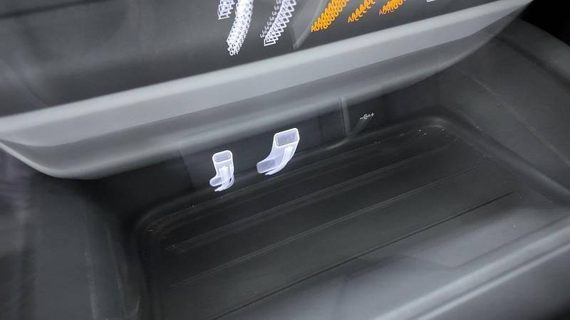 Usado Land Rover Defender SE 250 CV (183 kW) 2023 Negro SUV