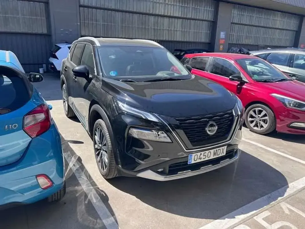Usado Nissan X-Trail Tekna+ 204 CV (150 kW) 2023 Negro SUV