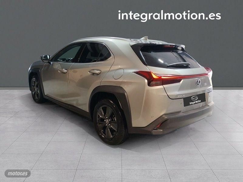 Usado Lexus UX 183 CV (134 kW) 2023 Otro SUV