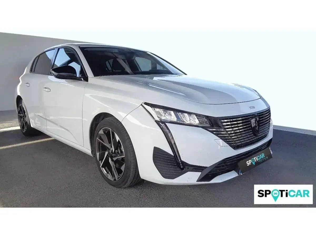 Usado Peugeot 308 Allure 130 CV (95 kW) 2022 Blanco Berlina