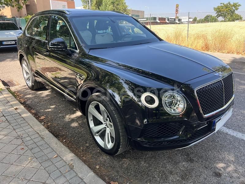 Usado Bentley Bentayga 550 CV (404 kW) 2019 Negro SUV