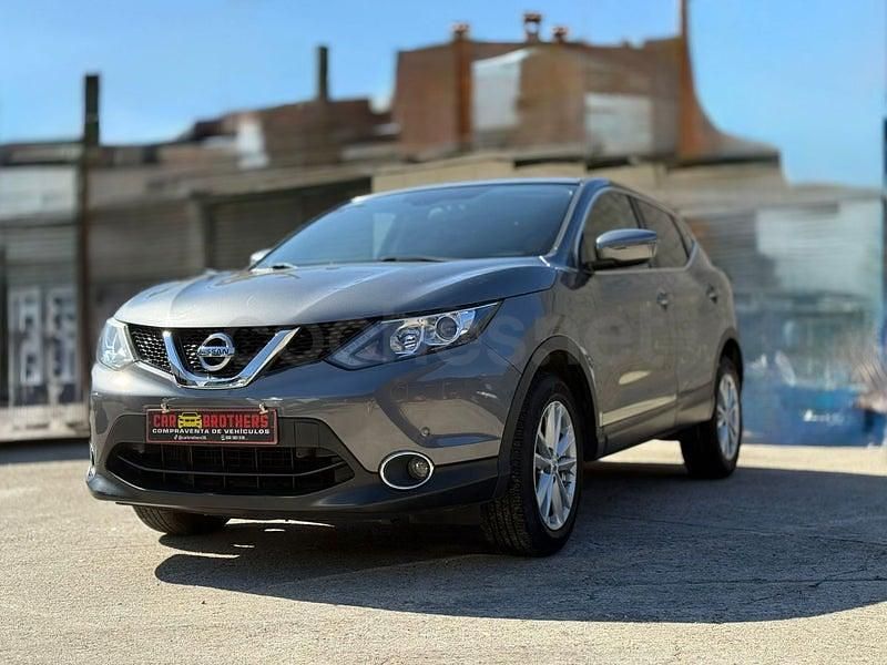 Usado Nissan Qashqai Acenta 110 CV (80 kW) 2014 Gris / plata SUV