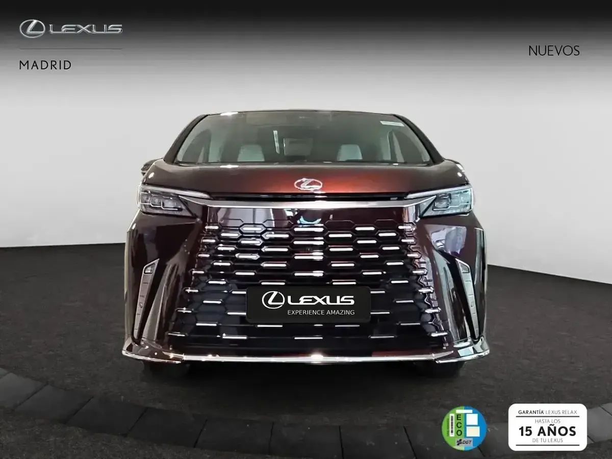 Käytetty Lexus LM350h Luxury Line 250 HP (183 kW) 2025 Tila-auto