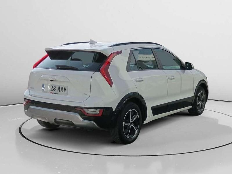 Usado Kia Niro 143 CV (105 kW) 2024 Blanco SUV