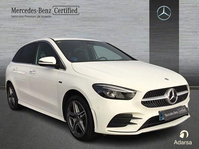 Usado Mercedes B250e AMG line 218 CV (160 kW) 2020 Blanco polar Monovolumen