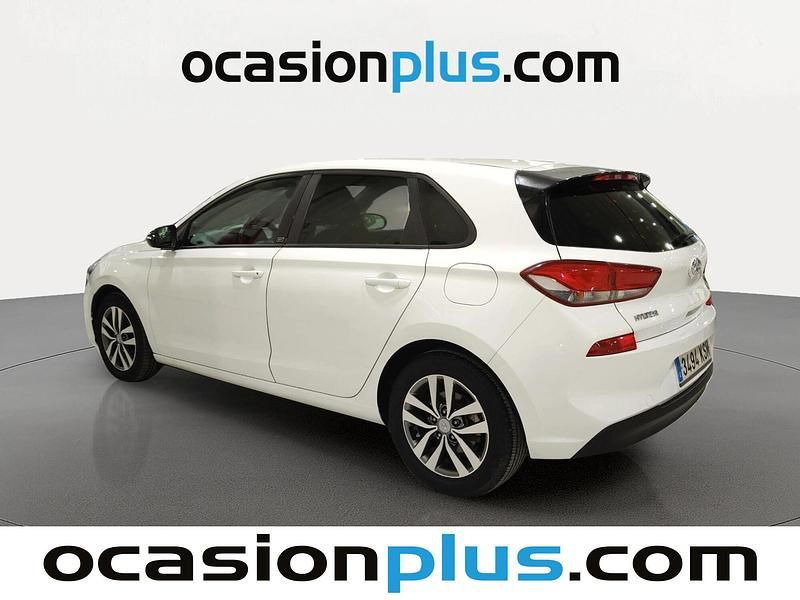 Usado Hyundai i30 GO! 120 CV (88 kW) 2018 Blanco