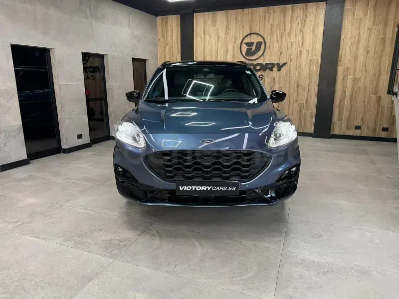 Usado Ford Kuga ST-Line X 225 CV (165 kW) 2023 Azul SUV