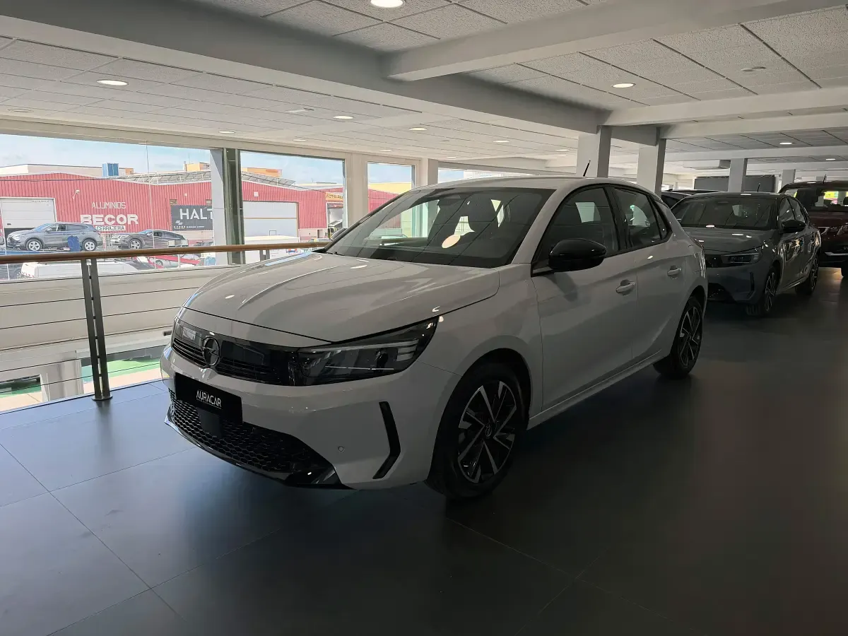 Nuevo Opel Corsa 100 CV (73 kW) 2026 Blanco Utilitario