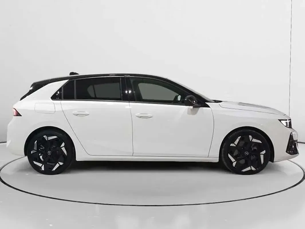 Usado Opel Astra GSe 224 CV (164 kW) 2025 Blanco Utilitario
