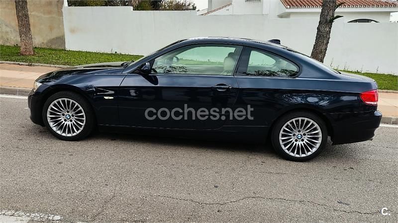 Usado BMW 320 177 CV (130 kW) 2009 Azul Coupe