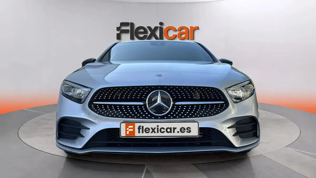 Usado Mercedes A200 150 CV (110 kW) 2022 Gris Berlina