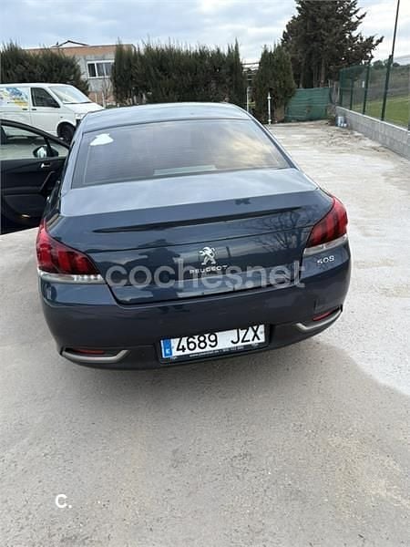 Usado Peugeot 508 Allure 120 CV (88 kW) 2017 Gris / plata Berlina