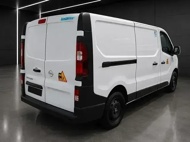 Usado Opel Vivaro Expression 95 CV (69 kW) 2017 Blanco Monovolumen