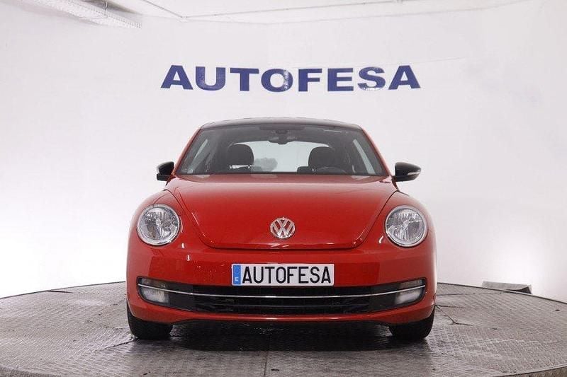 Usado VW Beetle Design 105 CV (77 kW) 2014 Rojo Utilitario