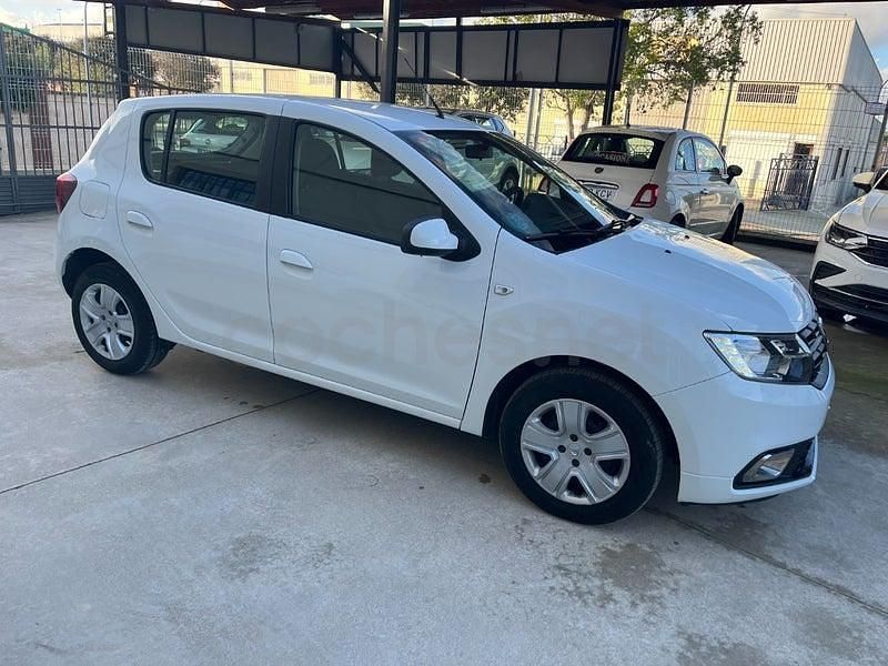 Usado Dacia Sandero Comfort 95 CV (69 kW) 2019 Blanco Berlina