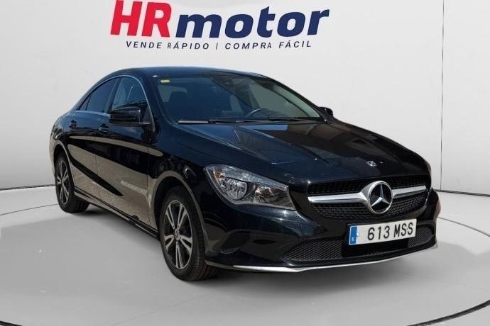 Usado Mercedes CLA180 122 CV (89 kW) 2019 Berlina