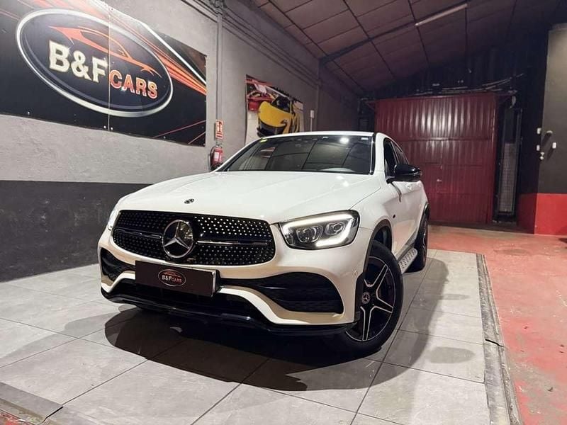 Usado Mercedes GLC300e 317 CV (233 kW) 2020 Blanco Coupe