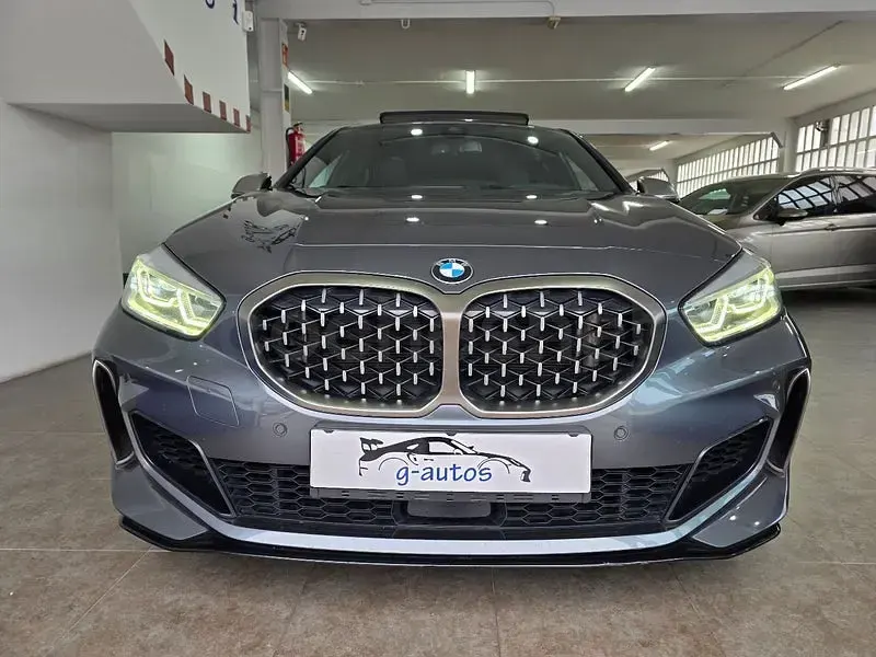 Usado BMW M135 306 CV (225 kW) 2020 Gris / plata Utilitario