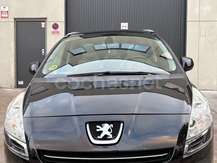 Negro Usado 2011 Peugeot 5008 Sport Monovolumen | 7990 € (Precio justo) - Imagen 1/4
