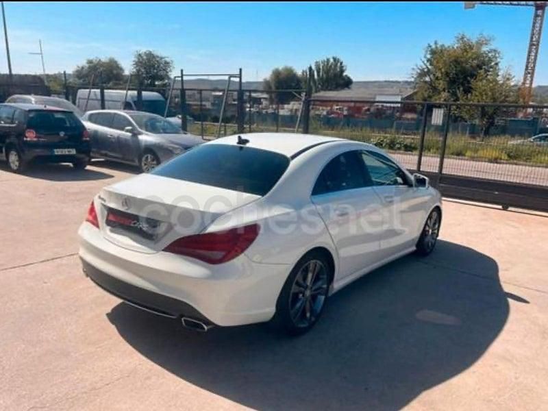Usado Mercedes CLA220 AMG line 177 CV (130 kW) 2016 Blanco Berlina