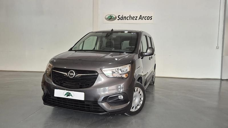Gris Usado 2020 Opel Combo Selective Monovolumen | 16.500 € (Caro) - Imagen 1/4