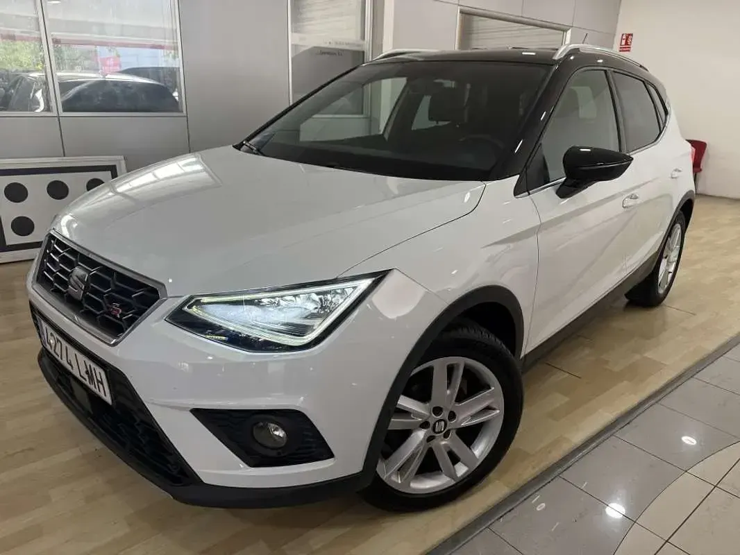 Usado Seat Arona 90 CV (66 kW) 2021 Blanco SUV
